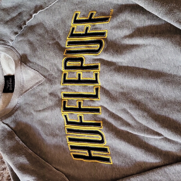 Harry Potter Sweater - Picture 2 of 6